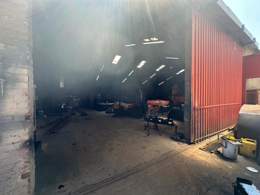 To Let commercial Property for Rent in Oos Einde North West